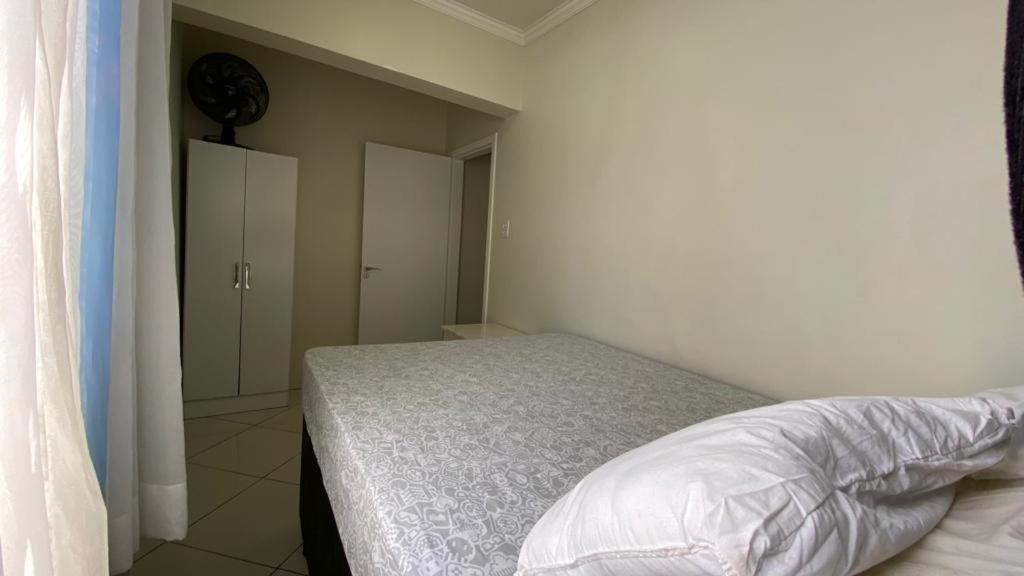 Vista Mar Lateral Adm Por Cancoq Guest House Balneário Camboriú Eksteriør billede